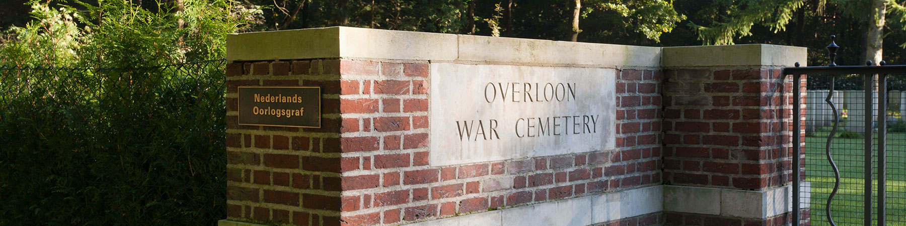 war-cemetery-overloon1